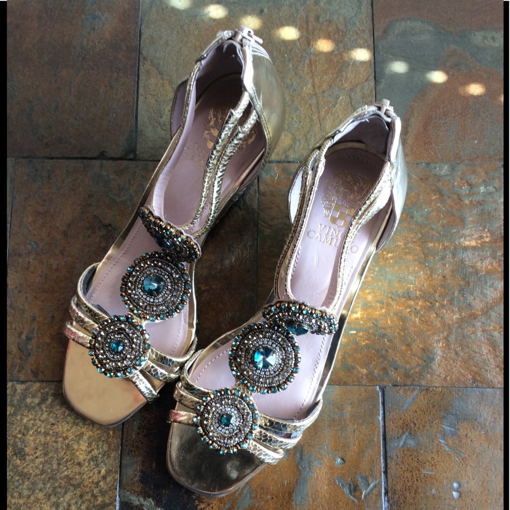 Vince Camuto Shoes